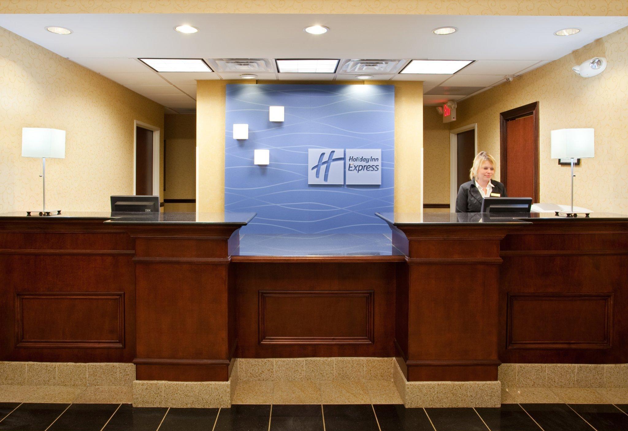 Holiday Inn Express Hotel & Suites Cleveland-Richfield By Ihg Brecksville Экстерьер фото