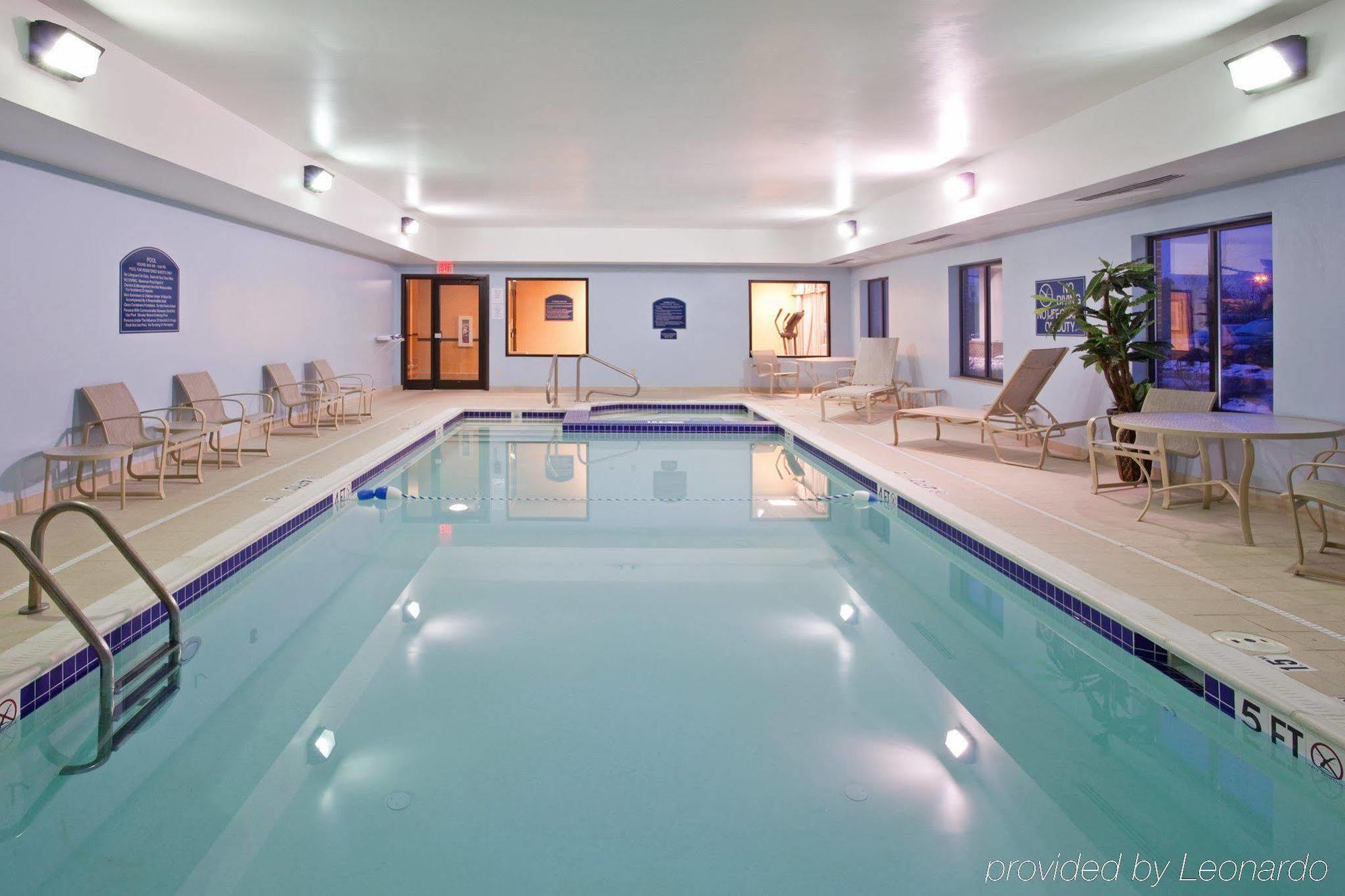 Holiday Inn Express Hotel & Suites Cleveland-Richfield By Ihg Brecksville Удобства фото