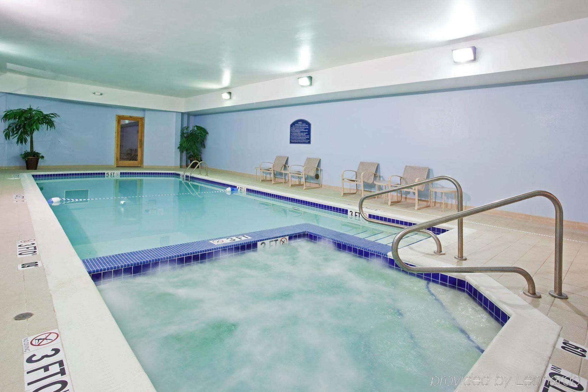 Holiday Inn Express Hotel & Suites Cleveland-Richfield By Ihg Brecksville Удобства фото